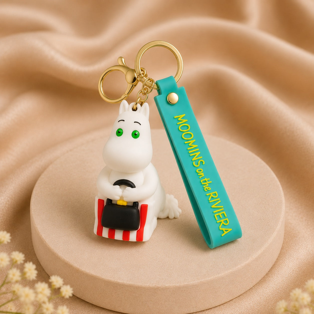 Cute White Forest Character Silicone Keychain with Wrist Strap ā Premium Kawaii Bag Charm | Sajawat Bazar